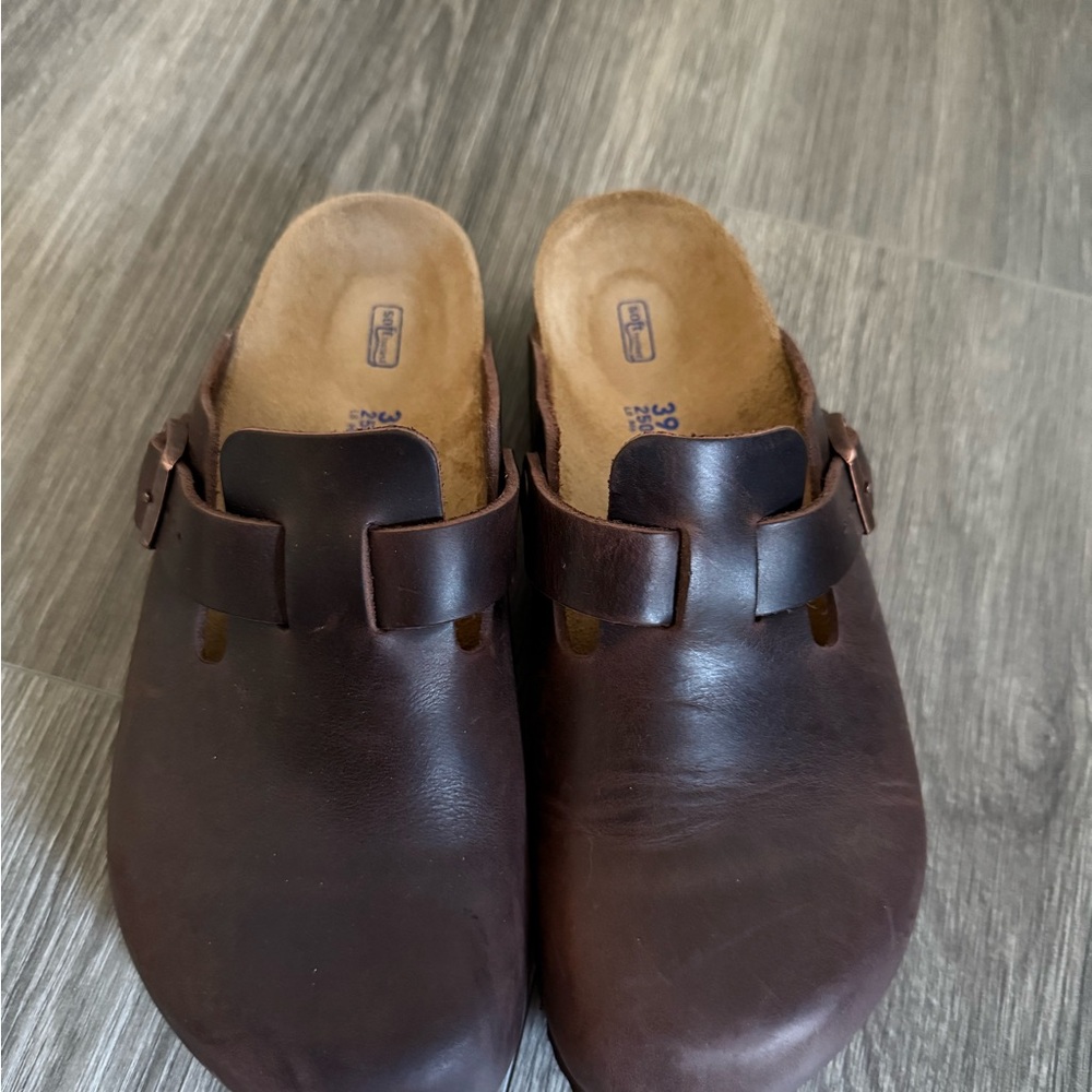 NWOT Birkenstock Dark Brown Women’s Leather Boston Clogs